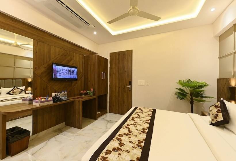 Номер Deluxe, Avalon Palms Agra
