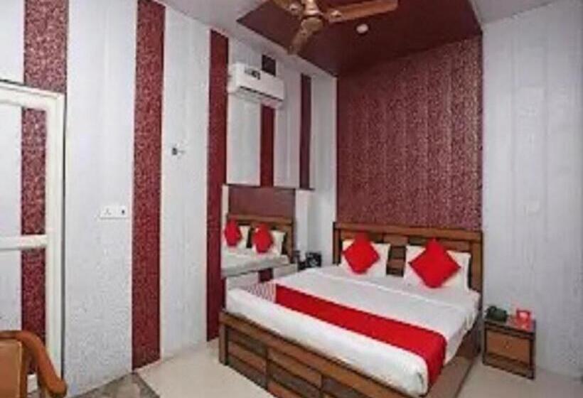 Deluxe-huone, Sudhir, Sonipat