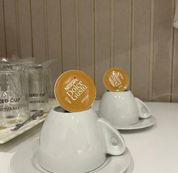 اتاق لوکس, Queen Palace