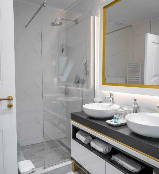 اتاق استاندارد, Queen Palace