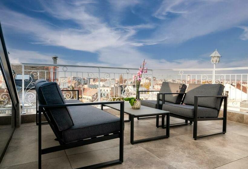 اتاق استاندارد با وان آب گرم, Queen Palace