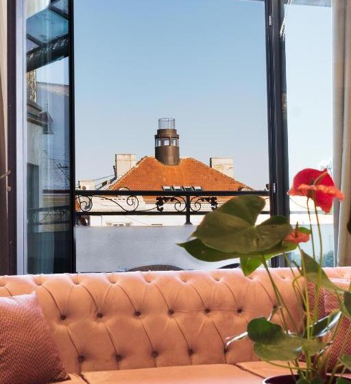 سوئیت با بالکن, Queen Palace