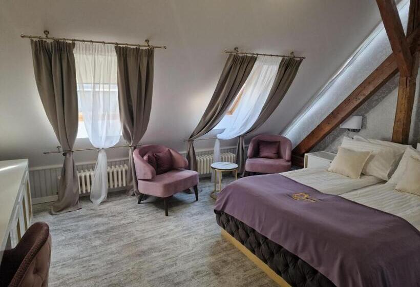 اتاق استاندارد, Queen Palace