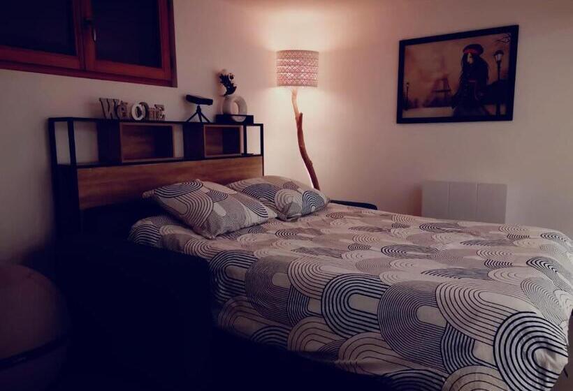 标准三人间, Logement Avec Billard, Home Cinéma Et Terrasse Privatisés