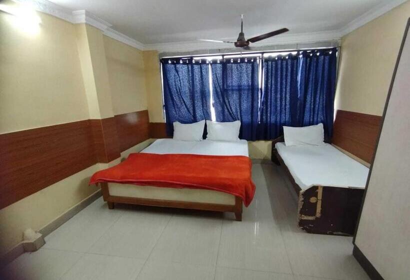 اتاق کلاسیک سه تخته, Spot On Hotel Akshaya Residency Near Bbr Super Speciality Hospital