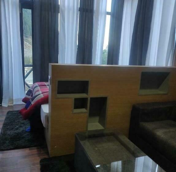 سوییت با چشمانداز کوه, Worthmiles Resort