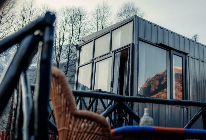 سوییت با چشمانداز کوه, Worthmiles Resort