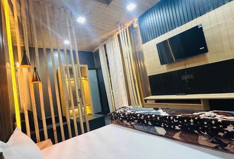 سوئیت با بالکن, Worthmiles Resort