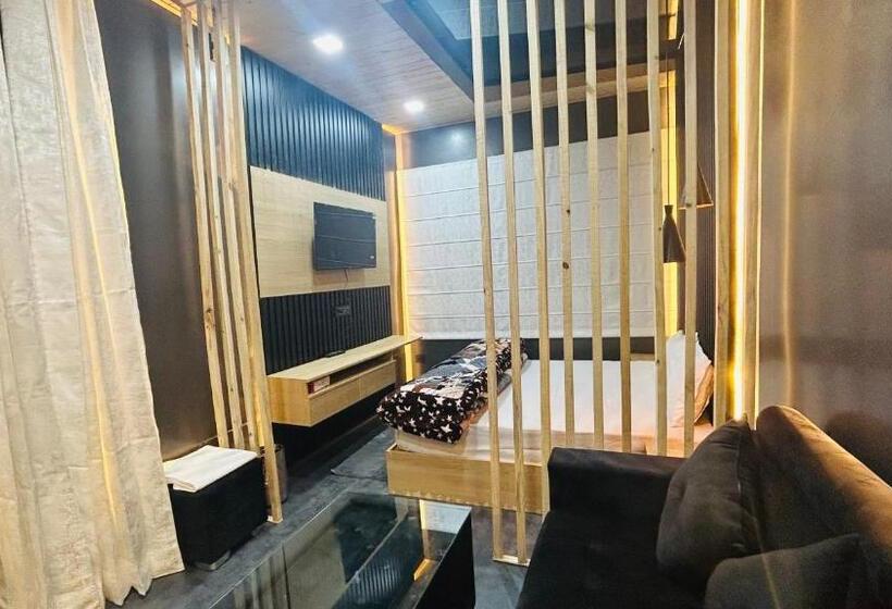 سوئیت با بالکن, Worthmiles Resort