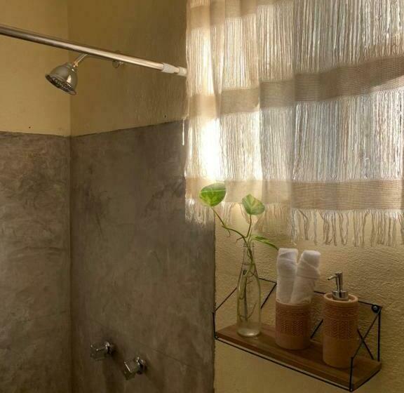 Quarto Superior, Akoma Sayulita