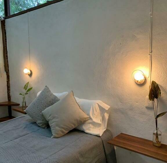 エコノミールーム, Akoma Sayulita