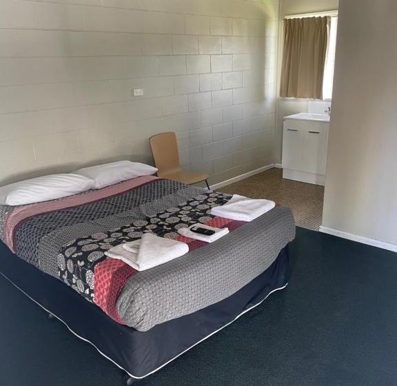 Номер Стандарт, Clermont Hotel Motel