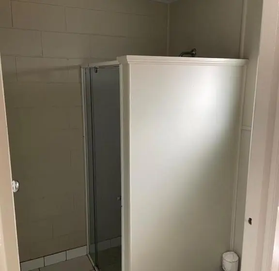 スタンダードルーム, Clermont Hotel Motel