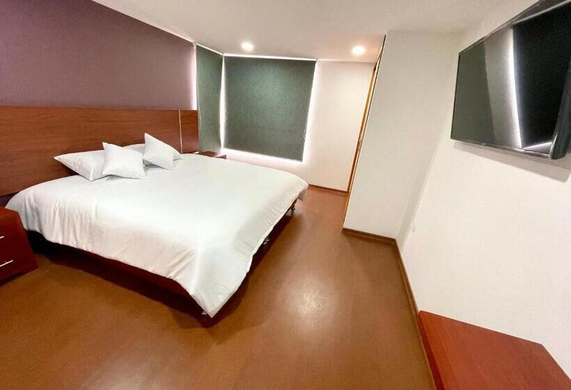 スーペリアールーム, Home