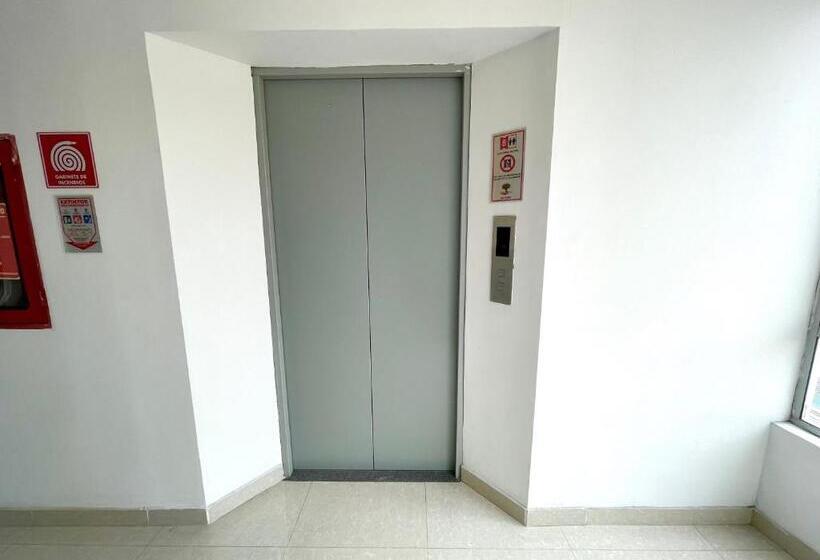 スーペリアールーム, Home