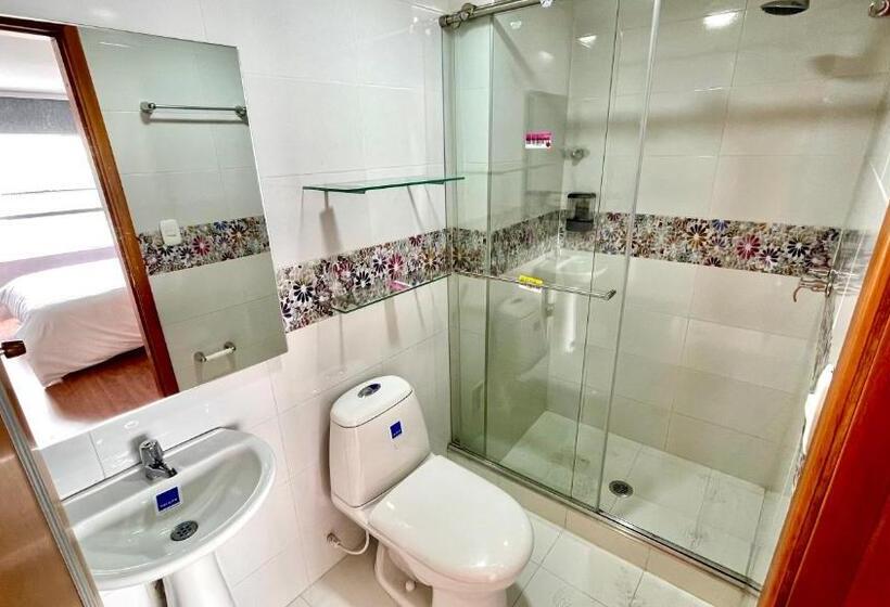 ファミリールーム, Home