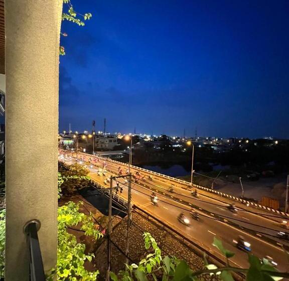 اتاق استاندارد با بالکن, River View