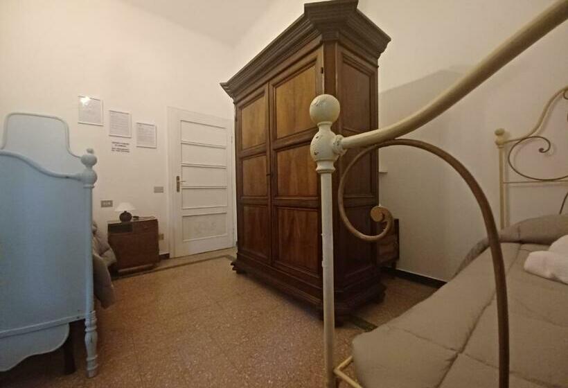 اتاق استاندارد سه تخته با سرویس بهداشتی مشترک, Home Sweet Home 3 Affittacamere Lucca