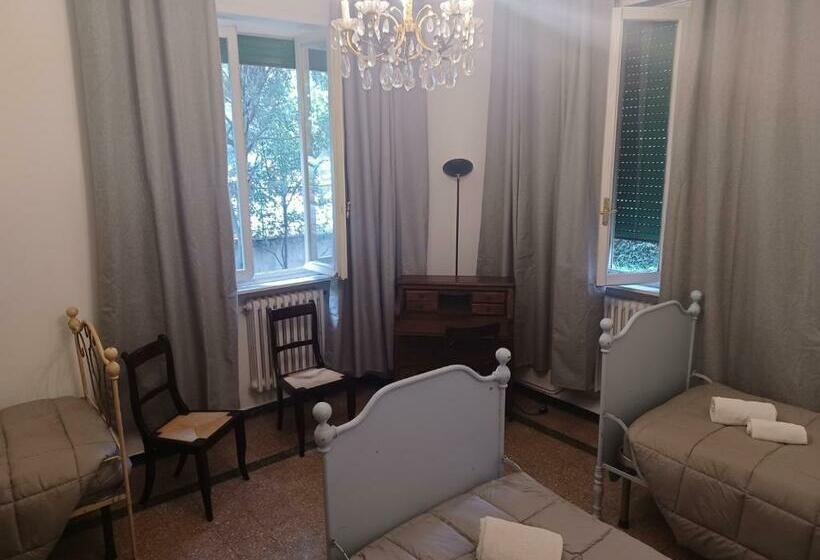 اتاق استاندارد سه تخته با سرویس بهداشتی مشترک, Home Sweet Home 3   Affittacamere Lucca