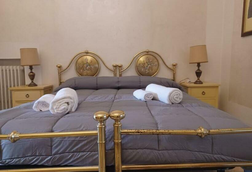 اتاق استاندارد با سرویس بهداشتی مشترک, Home Sweet Home 3   Affittacamere Lucca