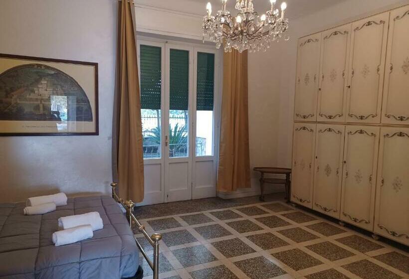 اتاق استاندارد با سرویس بهداشتی مشترک, Home Sweet Home 3   Affittacamere Lucca