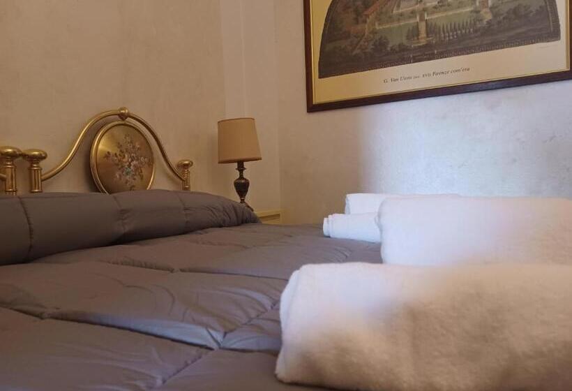 اتاق استاندارد با سرویس بهداشتی مشترک, Home Sweet Home 3   Affittacamere Lucca
