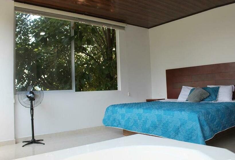 キングサイズベッドのスイートルーム, Finca Hotel Villa Gladys En Mesitas Del Colegio