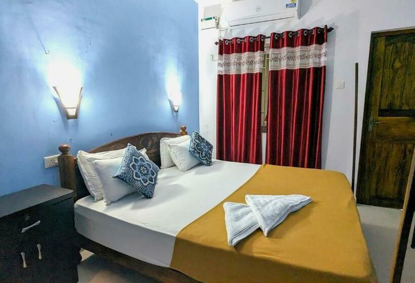 Номер Deluxe, Santana Guest House