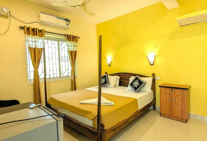 Семейный Номер Deluxe, Santana Guest House