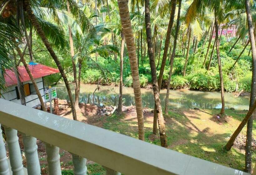 חדר משפחתי דלוקס, Santana Guest House