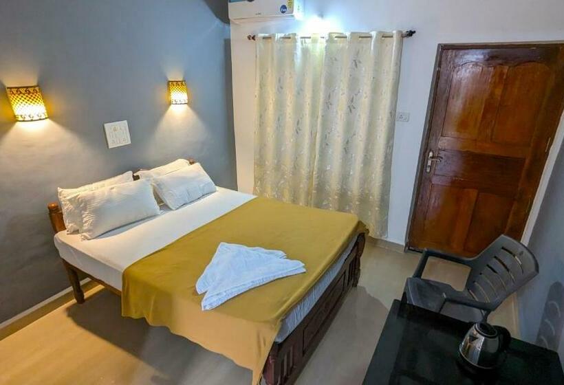 חדר סטנדרט נוף לגינה, Santana Guest House