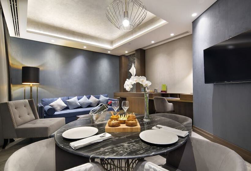 Suite Łóżko King Size, Doubletree By Hilton Hotel Istanbul   Piyalepasa