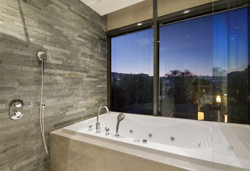 Suite Łóżko King Size, Doubletree By Hilton Hotel Istanbul   Piyalepasa