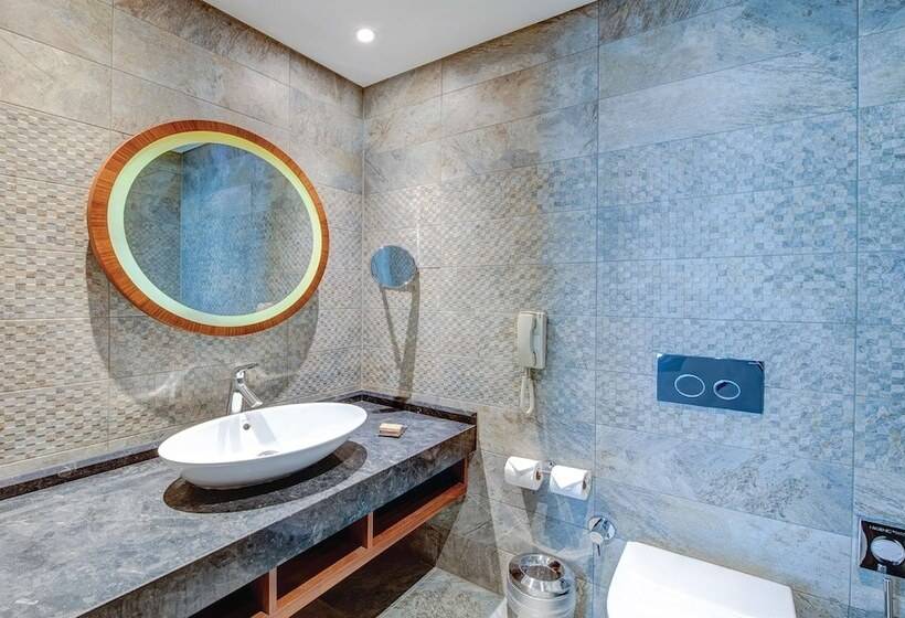 Suite Łóżko King Size, Doubletree By Hilton Hotel Istanbul   Piyalepasa