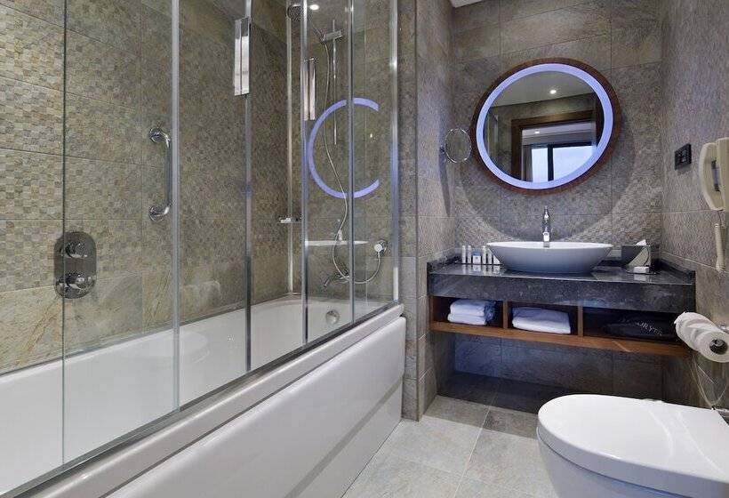 Suite Łóżko King Size, Doubletree By Hilton Hotel Istanbul   Piyalepasa