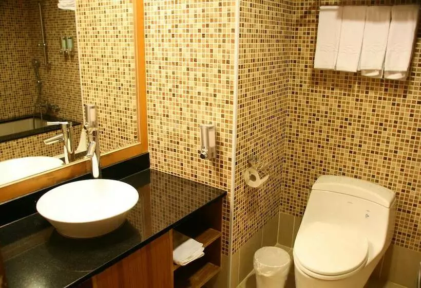 اتاق لوکس چهار تخته, Fullon Resort Kending
