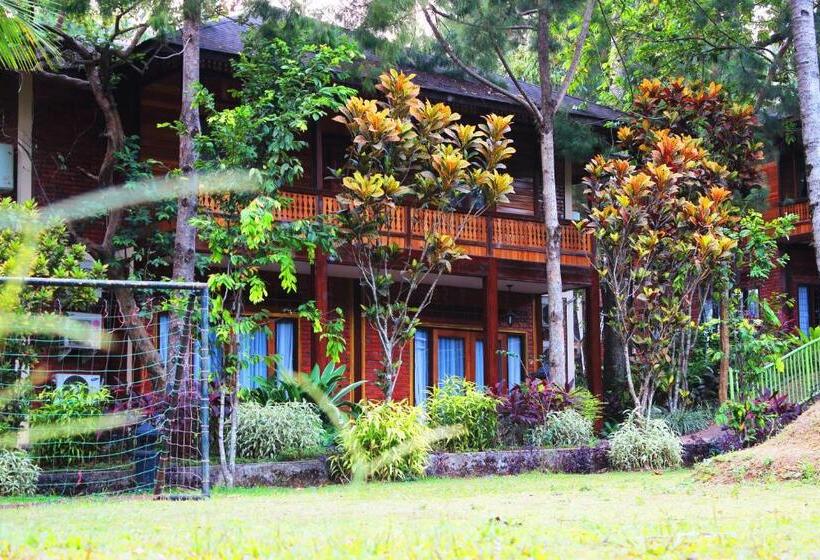Вилла 4 Спальни, Jambuluwuk Convention Hall & Resort Puncak