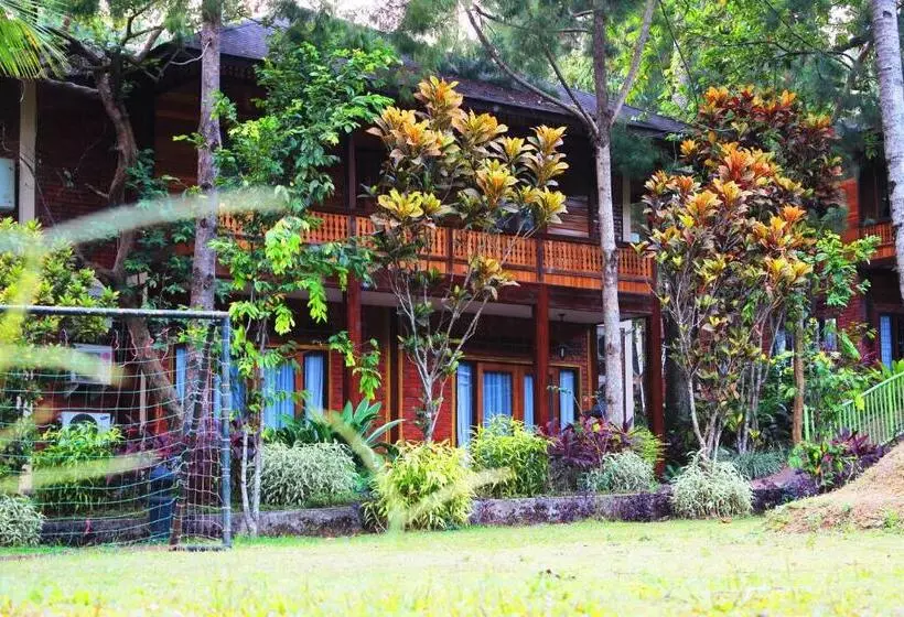 ویلای 4 خوابه, Jambuluwuk Convention Hall & Resort Puncak