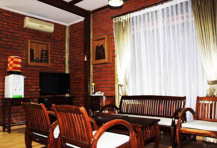 וילה סופריור 3 חדרים, Jambuluwuk Convention Hall & Resort Puncak