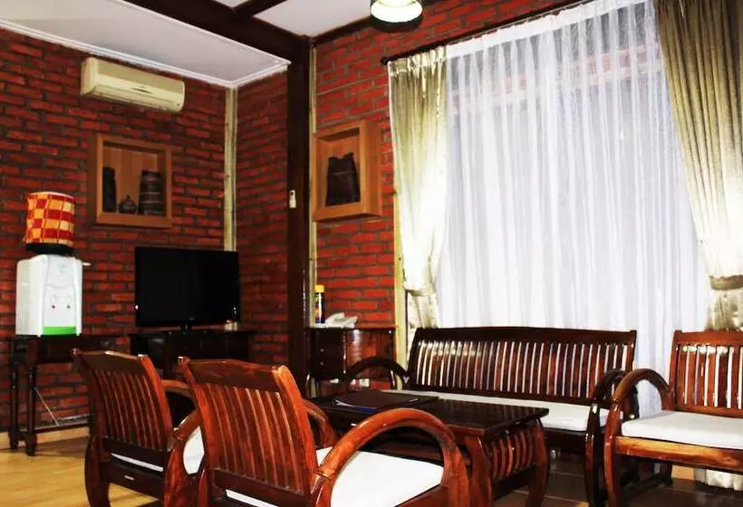 ویلا سوپریور 3 خوابه, Jambuluwuk Convention Hall & Resort Puncak