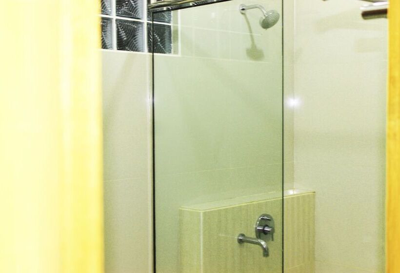 Вилла Premium 3 Спальни, Jambuluwuk Convention Hall & Resort Puncak