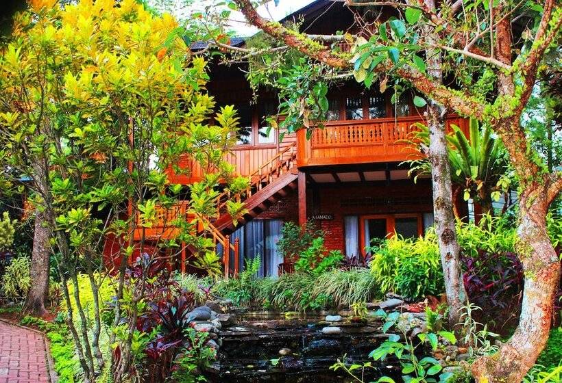 Вилла 4 Спальни, Jambuluwuk Convention Hall & Resort Puncak