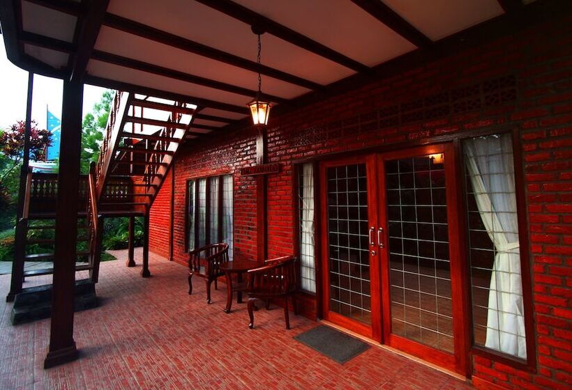 فيلا 4 غرف نوم, Jambuluwuk Convention Hall & Resort Puncak