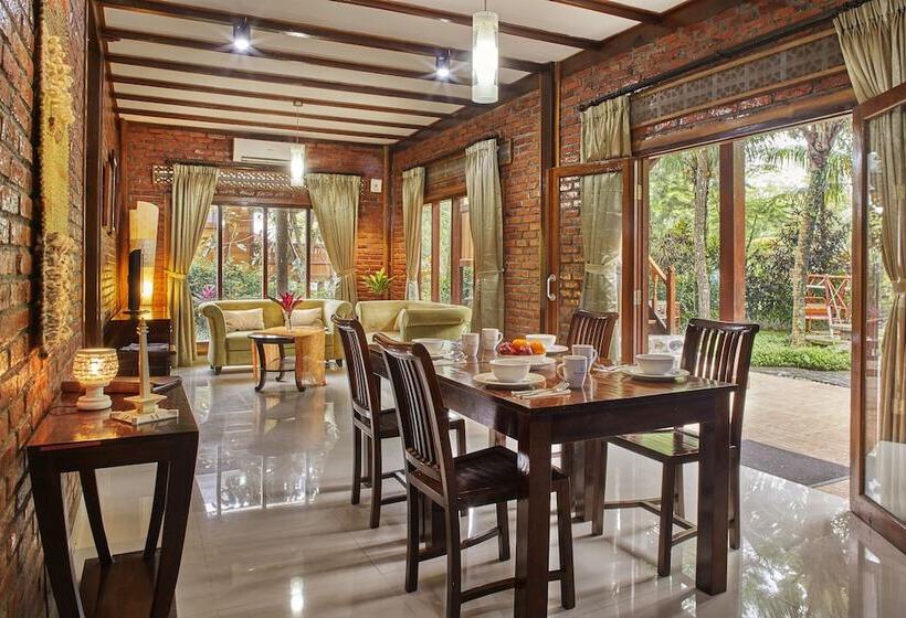 فيلا 4 غرف نوم, Jambuluwuk Convention Hall & Resort Puncak