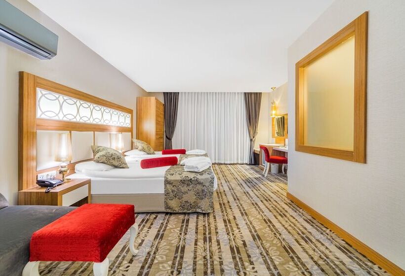 패밀리 룸, Justiniano Deluxe Resort