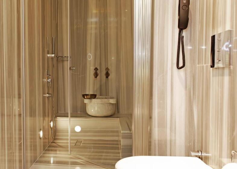 1 Sovrums Lägenhet, Kleopatra Suit