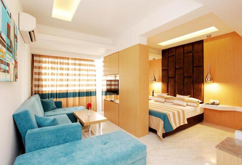 استودیوی استاندارد, Kleopatra Suit