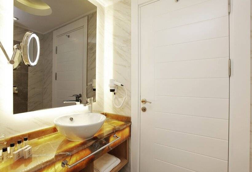 1 Sovrums Lägenhet, Kleopatra Suit