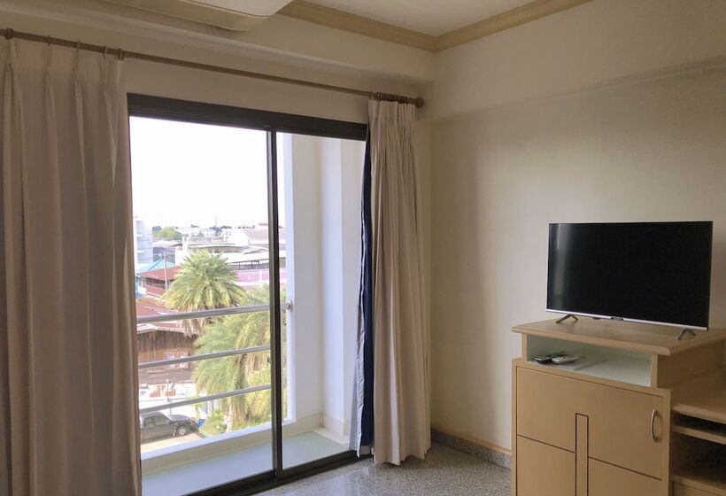 اتاق استاندارد, Maneerote