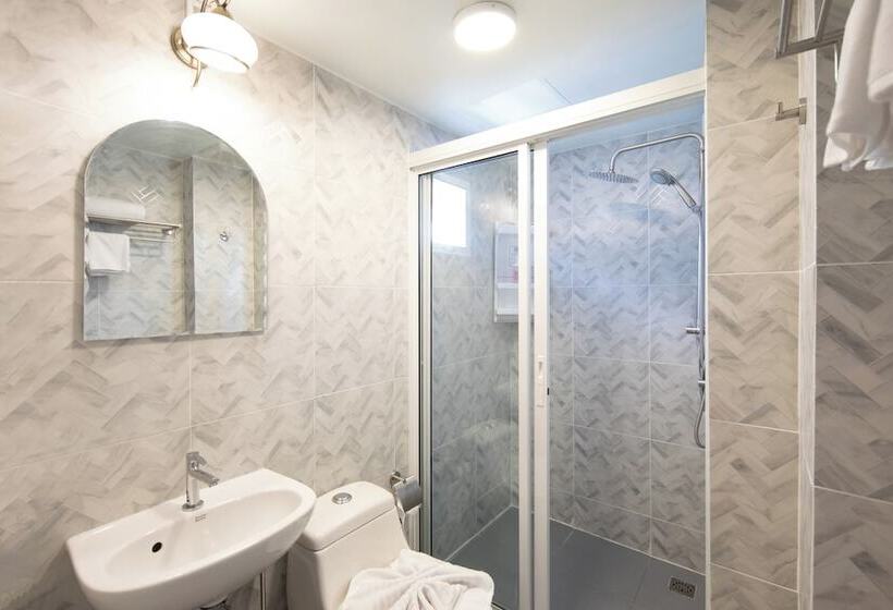 디럭스 룸, Montree Phuket Hotel, Sha Extra Plus